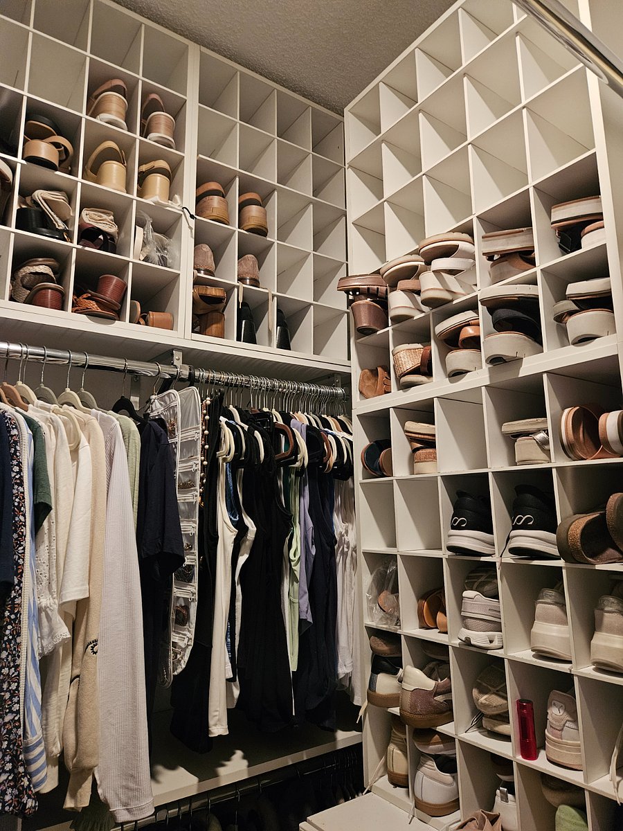 walk in closet has plenty of room
