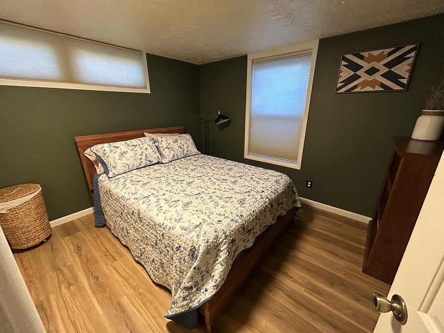 Bedroom 2 with Queen Bed