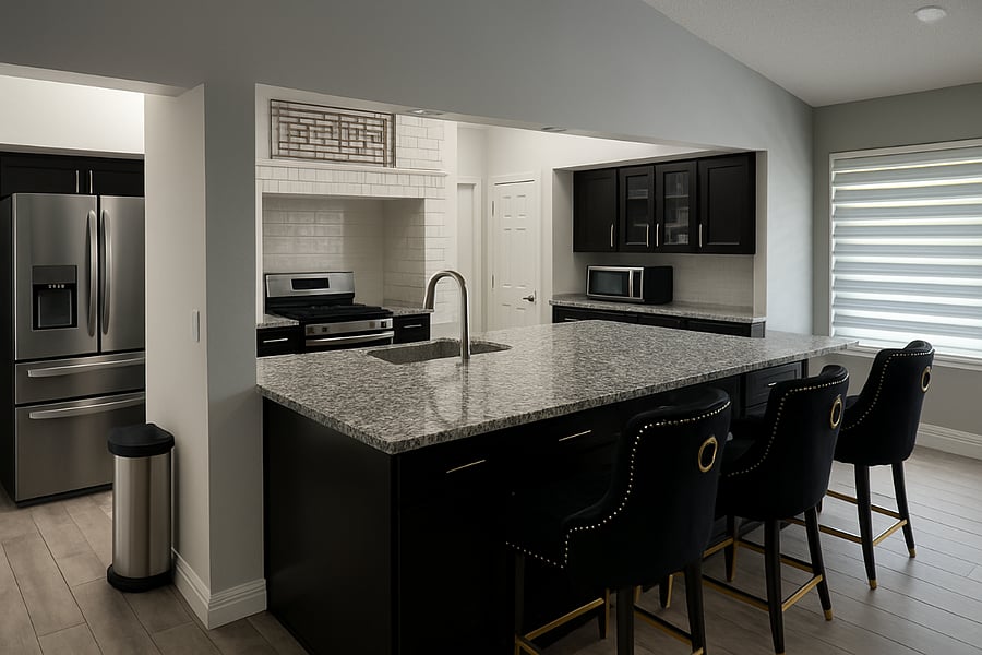 The property features an open kitchen area, perfect for enjoying meal.