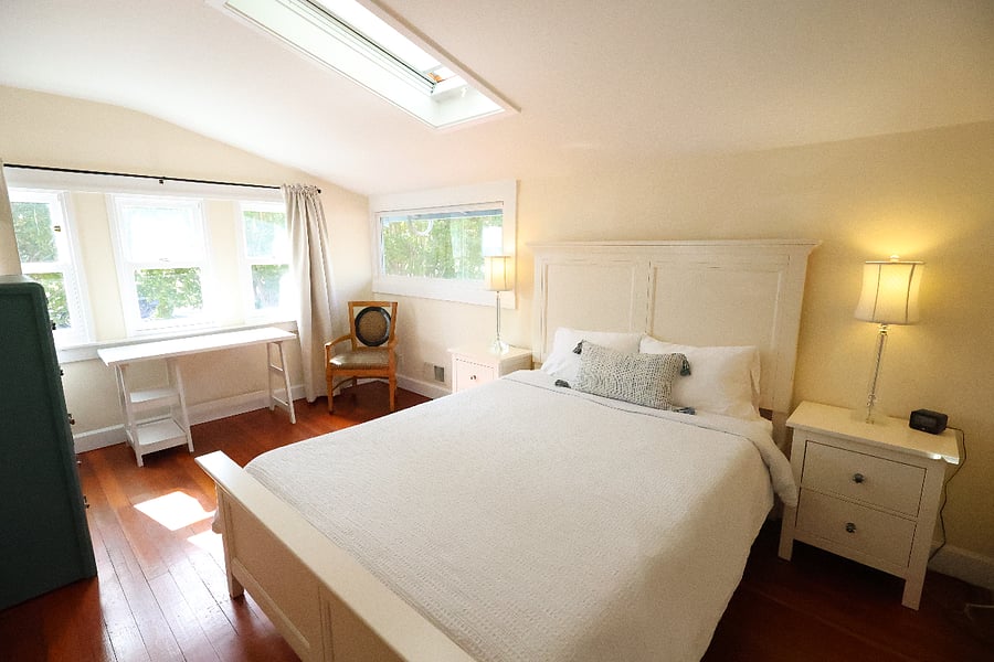 Bedroom 2 (upstairs)