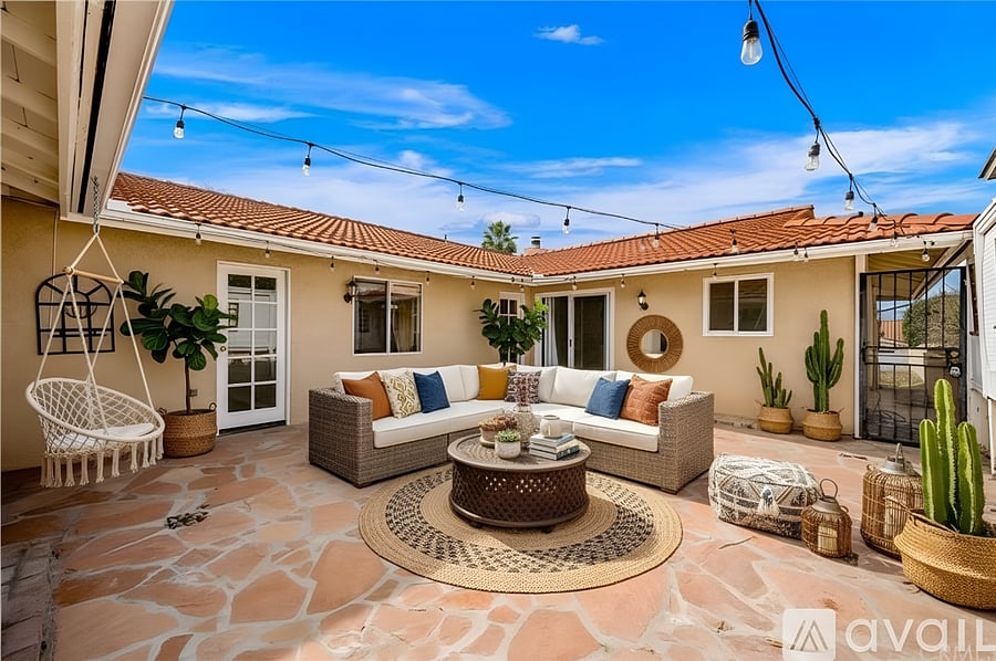 Furnished Patio