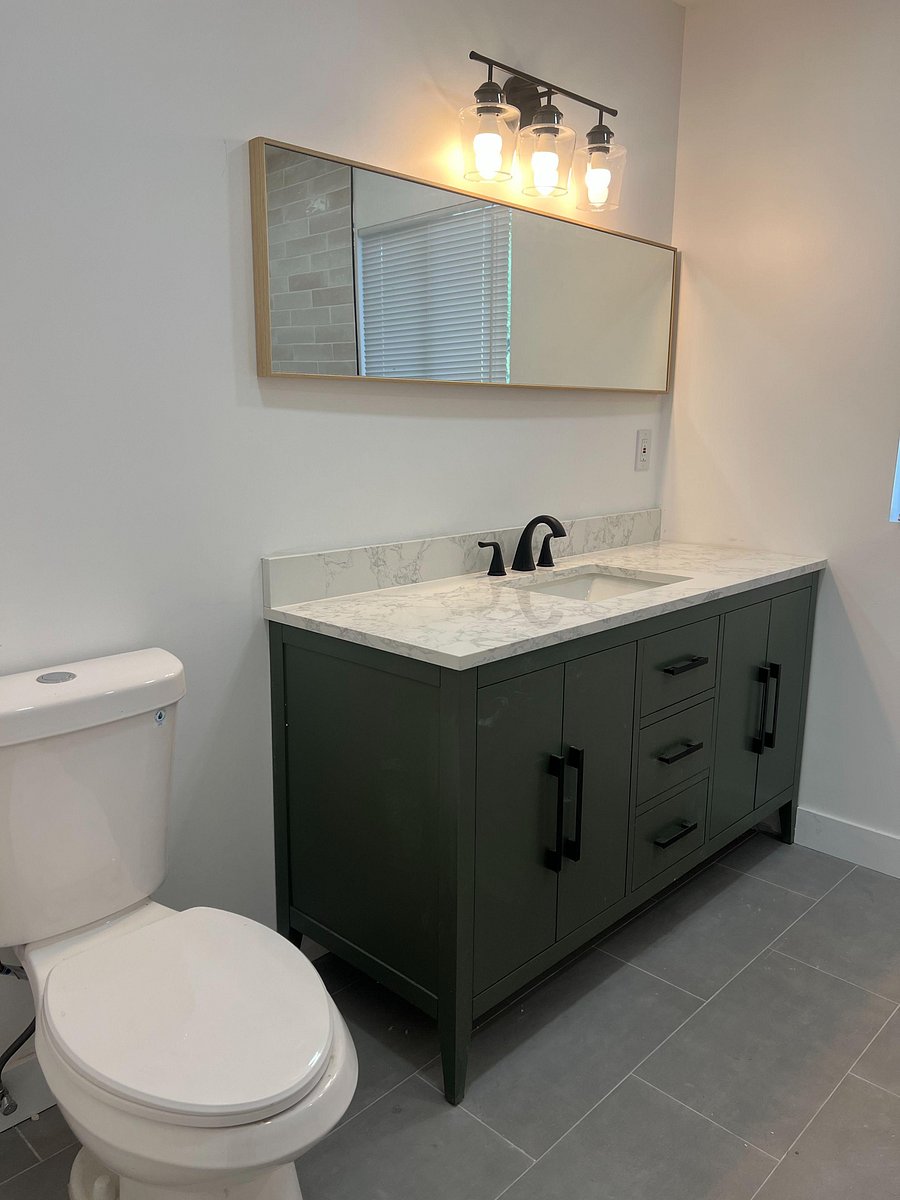 Newly remodeled shared bathroom exclusive for Room 3 and 4