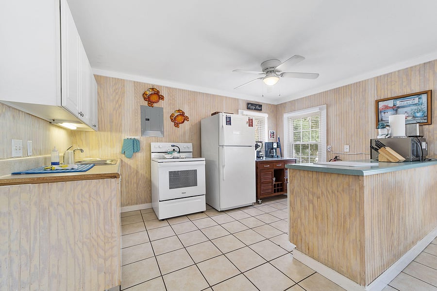Full Kitchen