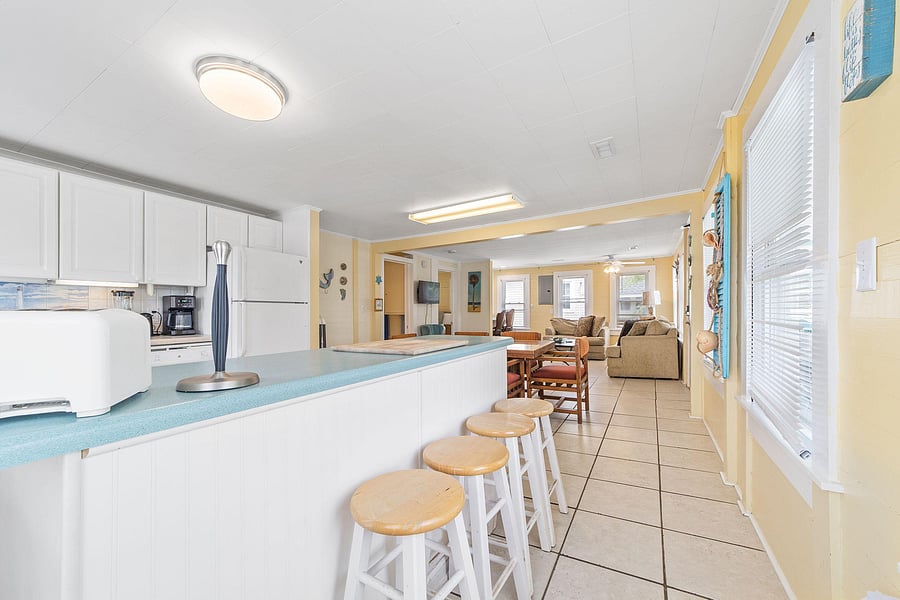 Kitchen Living Rm