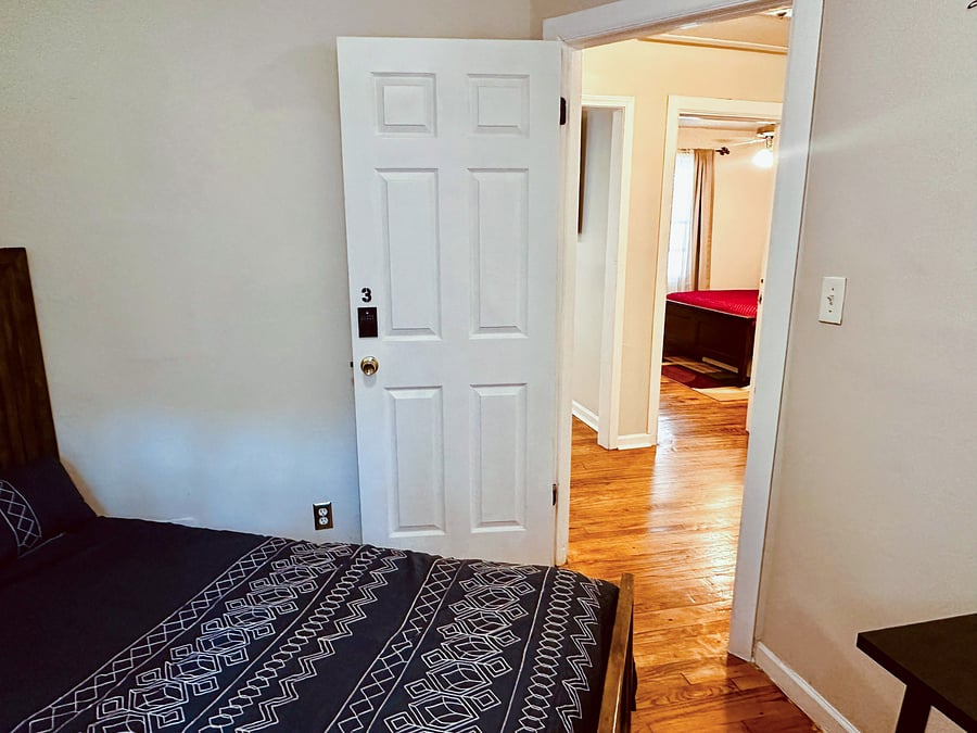Bedroom 3 Entry