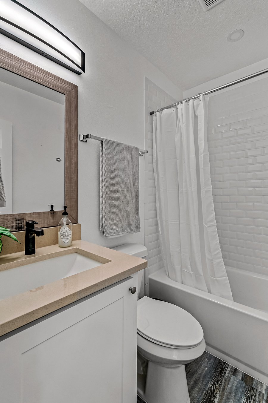 Bathroom Near 3rd Bedroom