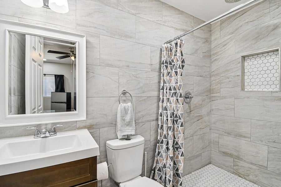 Private Bathroom  for Room 5