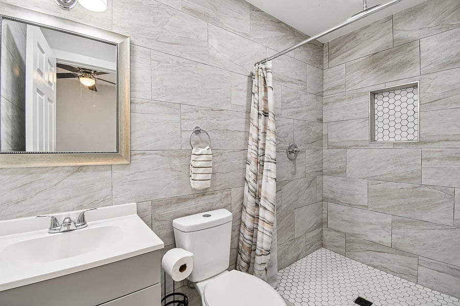 Private Bathroom  for Room 4