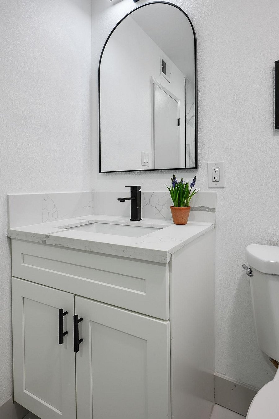 Elongated toilet