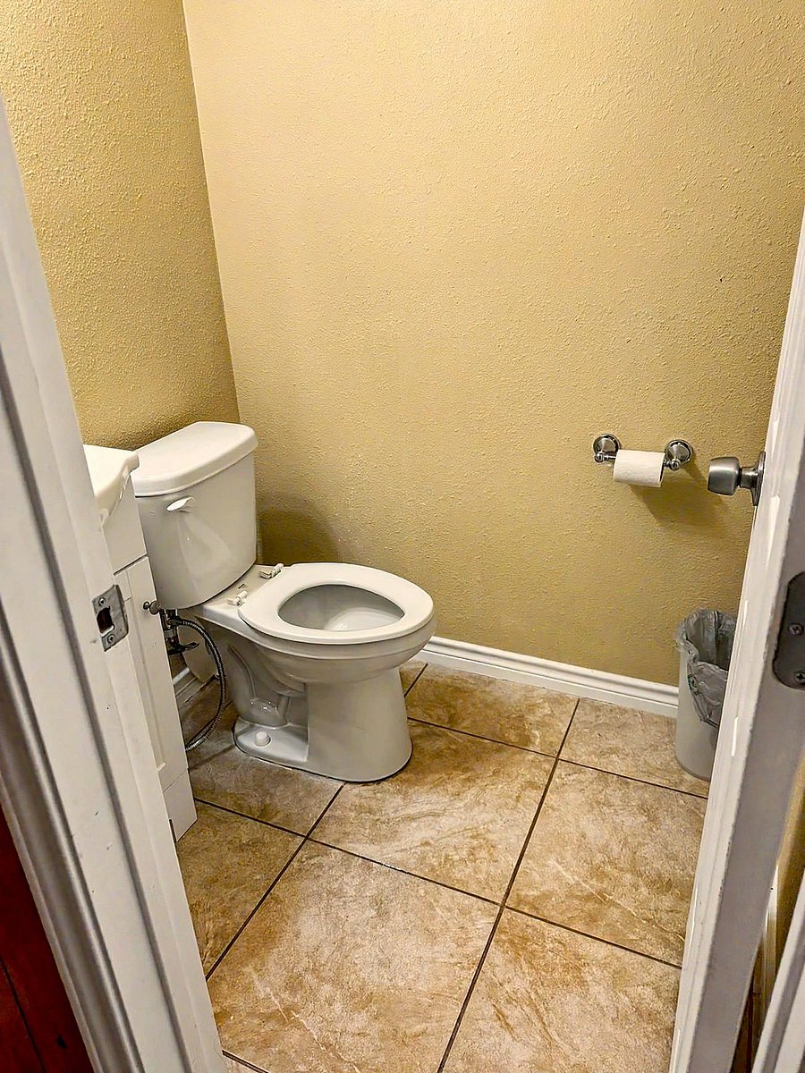 Furnished Finder property 932184_1 photo 20