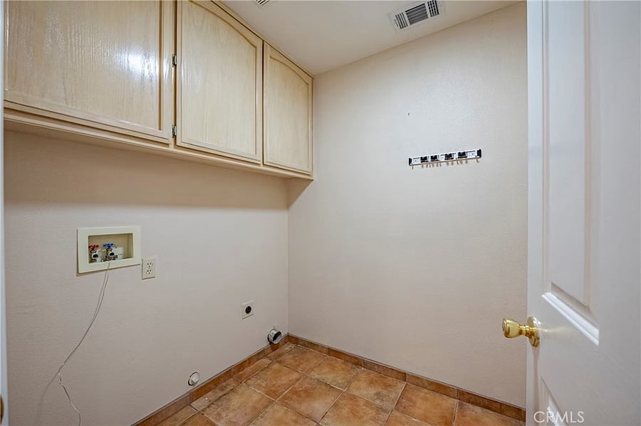 Furnished Finder property 932209_1 photo 3
