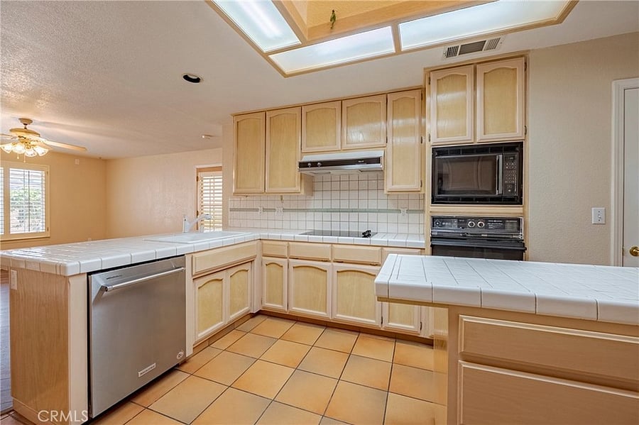 Furnished Finder property 932209_1 photo 7