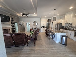 Furnished Finder property 932250_1 photo 3
