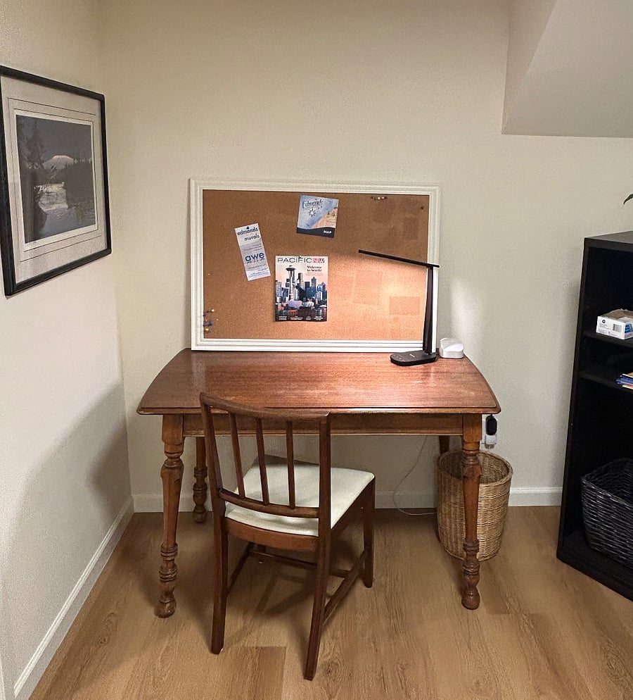 Office space with WiFi extender.