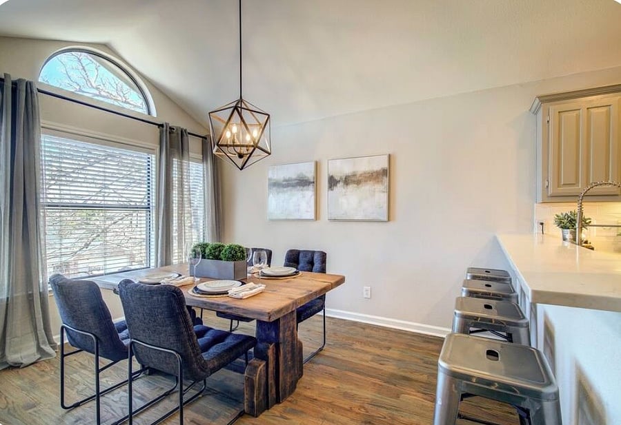 Dining room and breakfast bar.