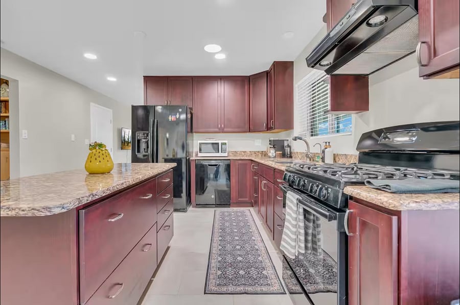 Fully appointed kitchen