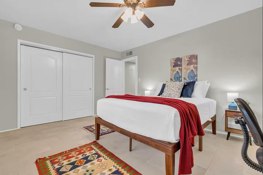 Bedroom 3/office