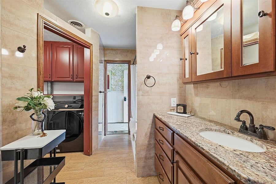 Furnished Finder property 932404_1 photo 8
