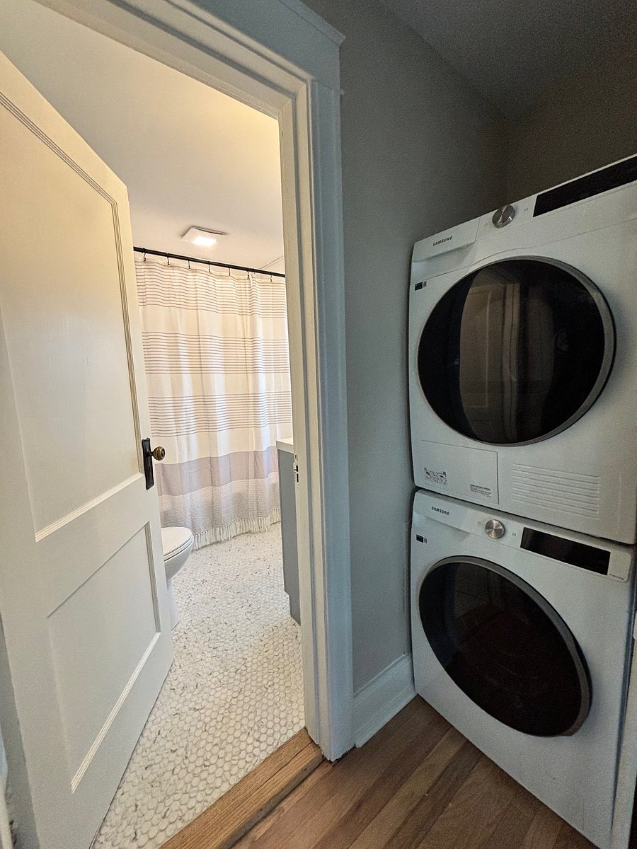 Enjoy the convenience of an in-unit washer and dryer.