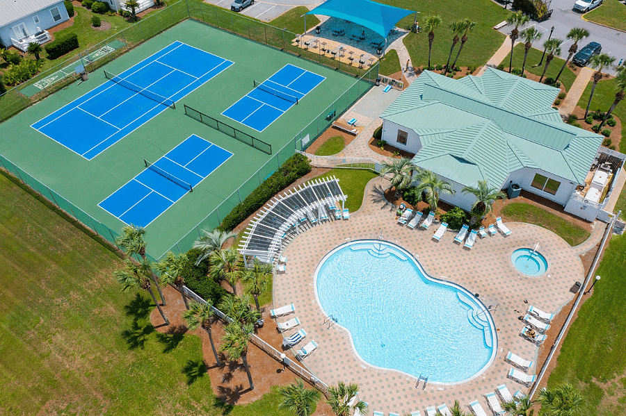 Heated poo and a fitness area