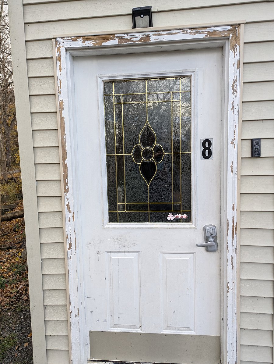 Entrance door with keycode lock