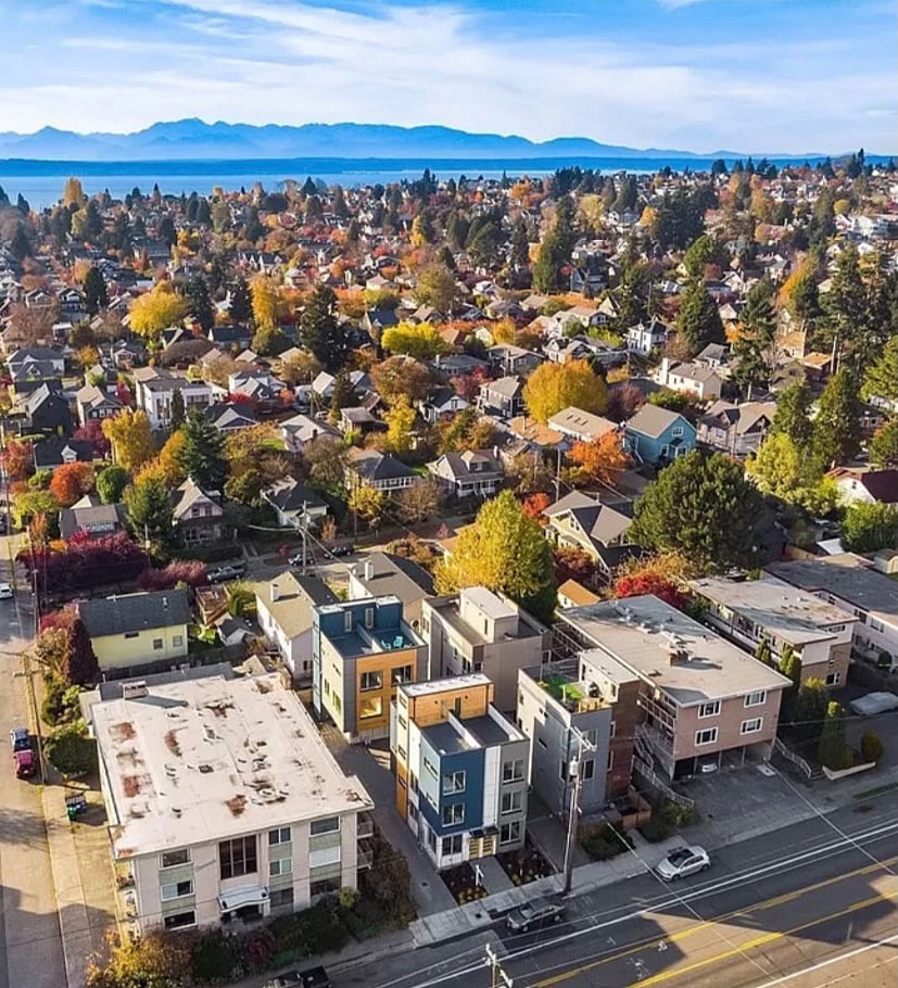 Aerial view of property with close proximity to Golden Gardens