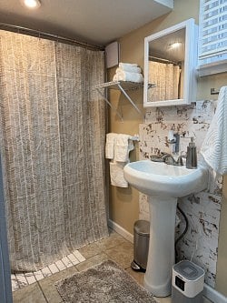 Furnished Finder property 932853_1 photo 10