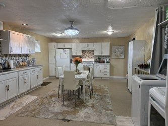 Furnished Finder property 932853_1 photo 6