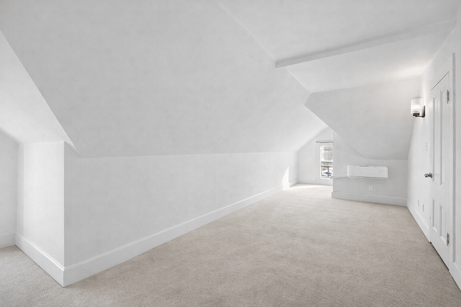 cozy upstairs retreat - 3rd bedroom