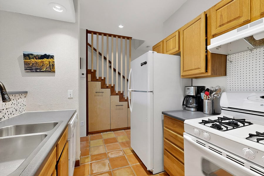 Furnished Finder property 932874_1 photo 8