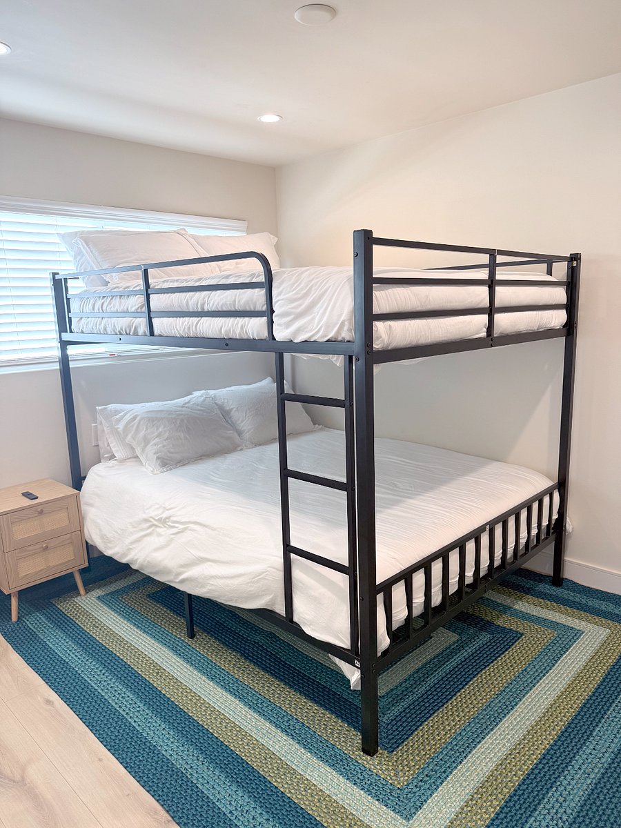 Bedroom #2 with queen bunk beds