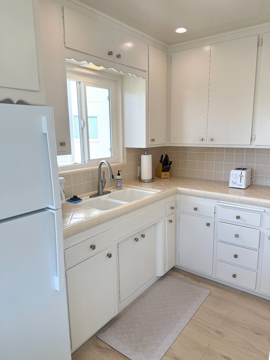 Fully stocked kitchen