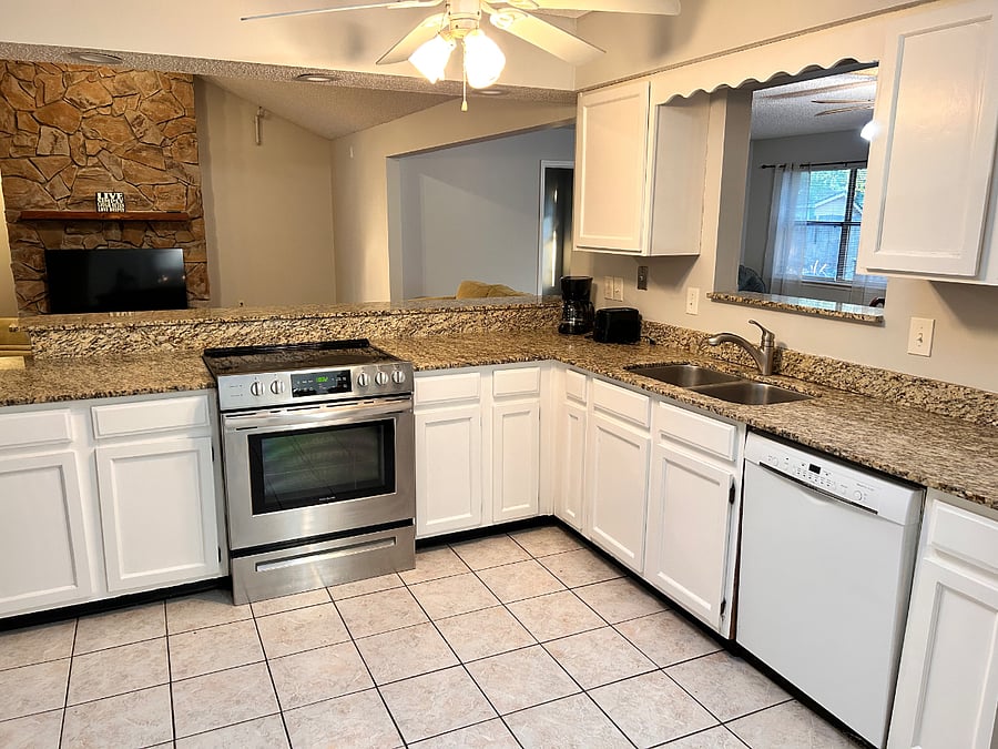 Furnished Finder property 932977_1 photo 16