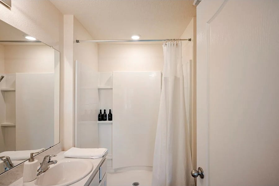 Furnished Finder property 933000_1 photo 7