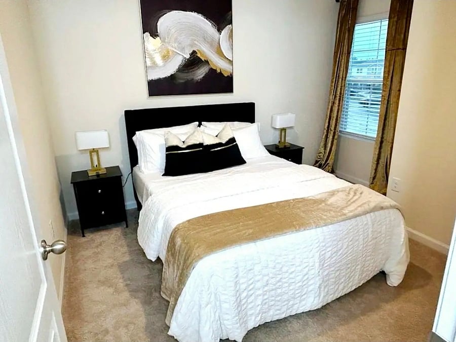 Furnished Finder property 933000_1 photo 8