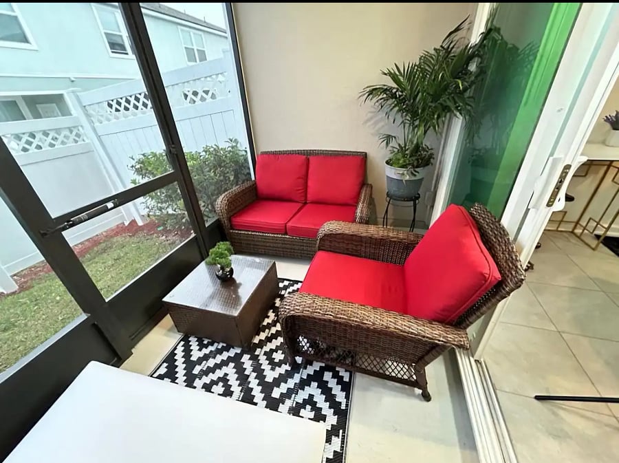 Furnished Finder property 933000_1 photo 10
