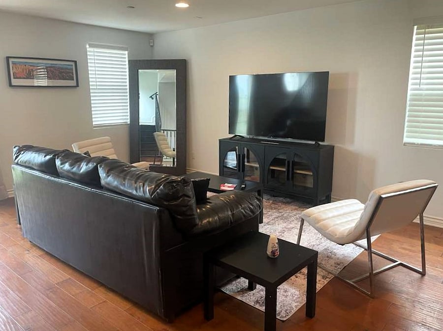 Furnished Finder property 933031_1 photo 3