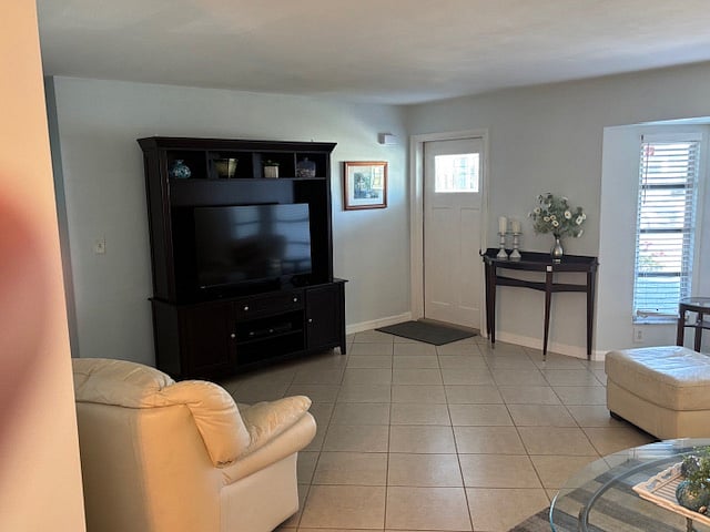 Furnished Finder property 933064_1 photo 3