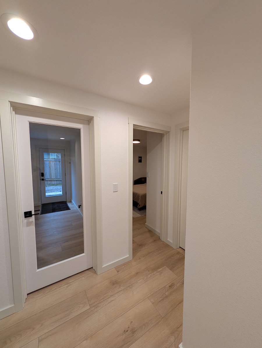 interior door to room