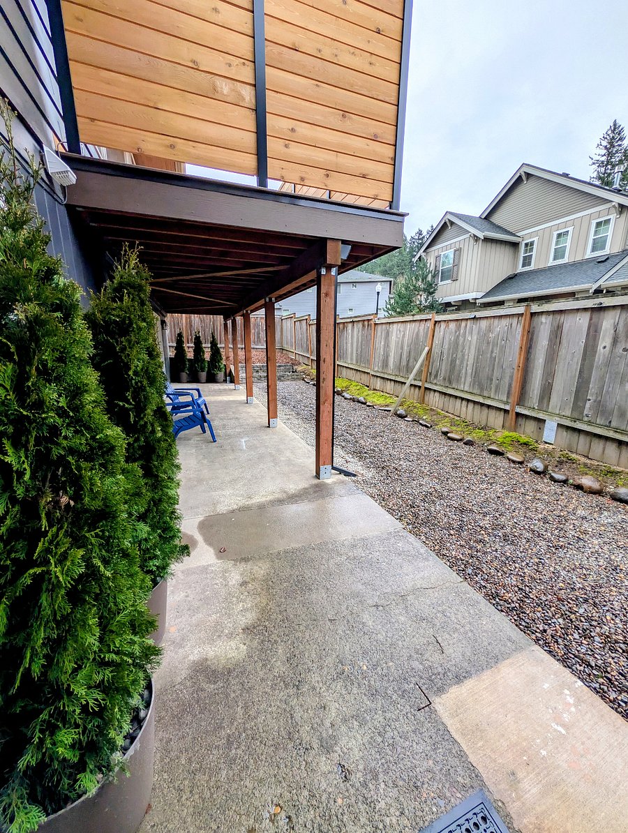 Shared exterior area