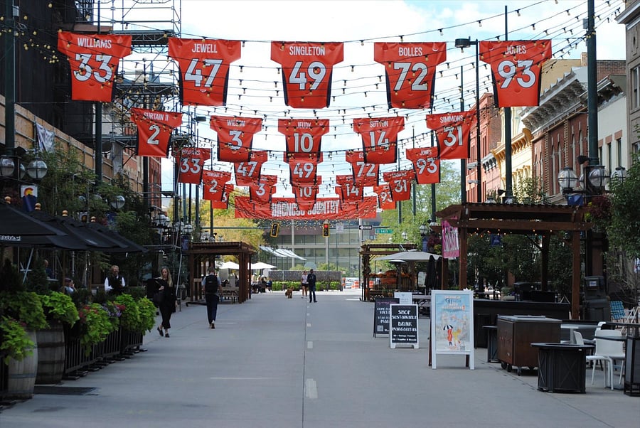 Historic Larimer Square (2 blks)