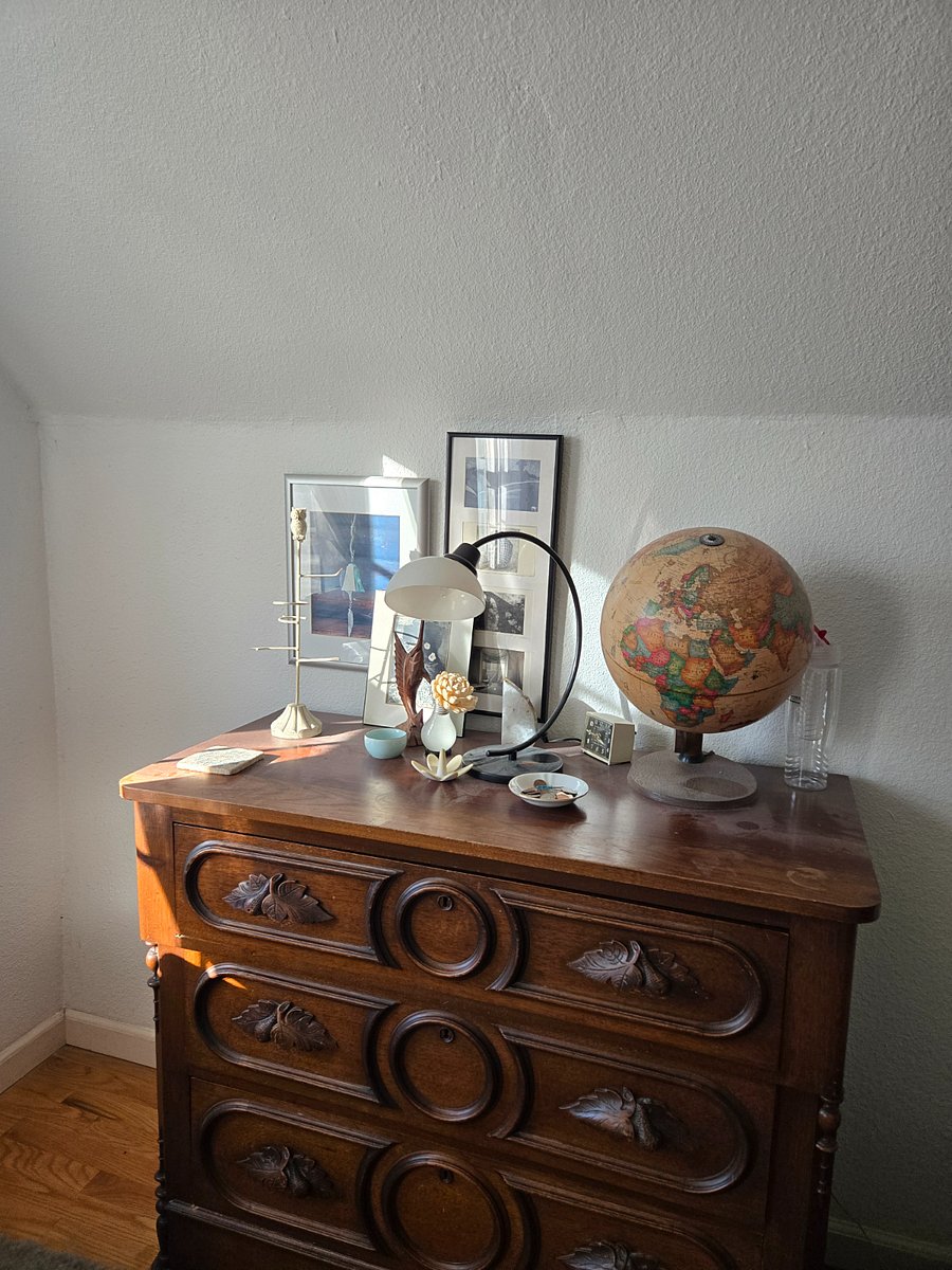 2nd floor bedroom decor