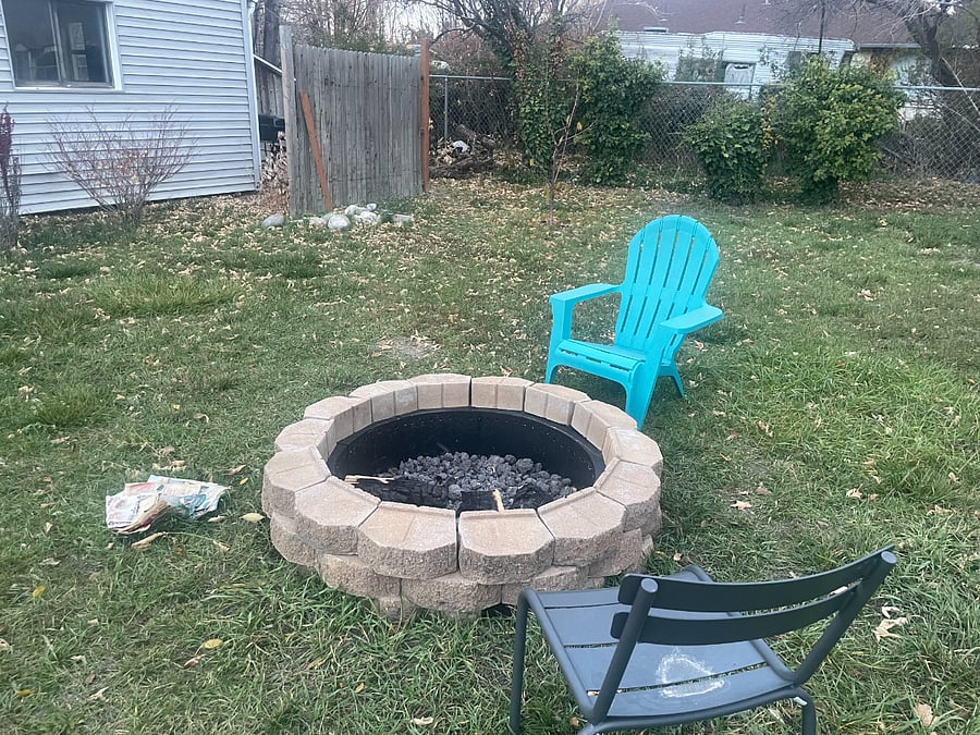 Outdoor Smokeless Fire Pit and Summertime Outdoor Movie Space