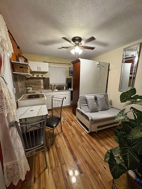 Furnished Finder property 933427_1 photo 8