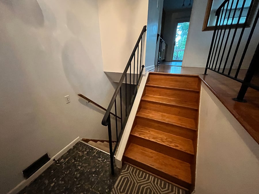 https://www.airbnb.com/hosting/listings/editor/608515514616607349/details/photo-tour
FOR MORE PICTURES Please copy and paste the above link (they will not load on FF) Contact for further information