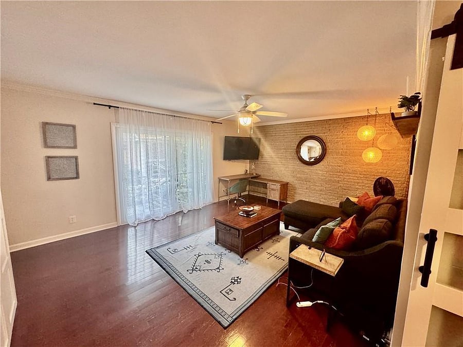Furnished Finder property 933686_1 photo 3