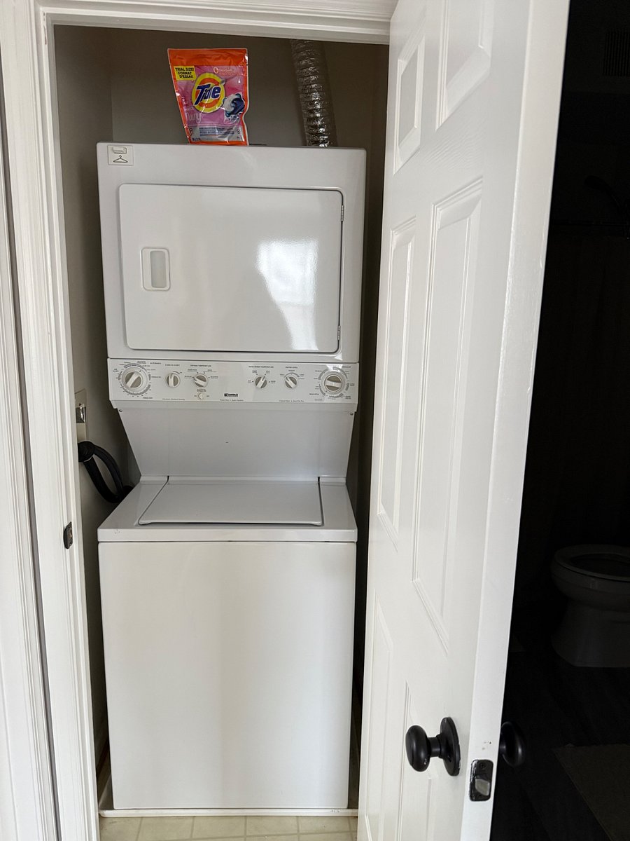 Washer/Dryer in unit