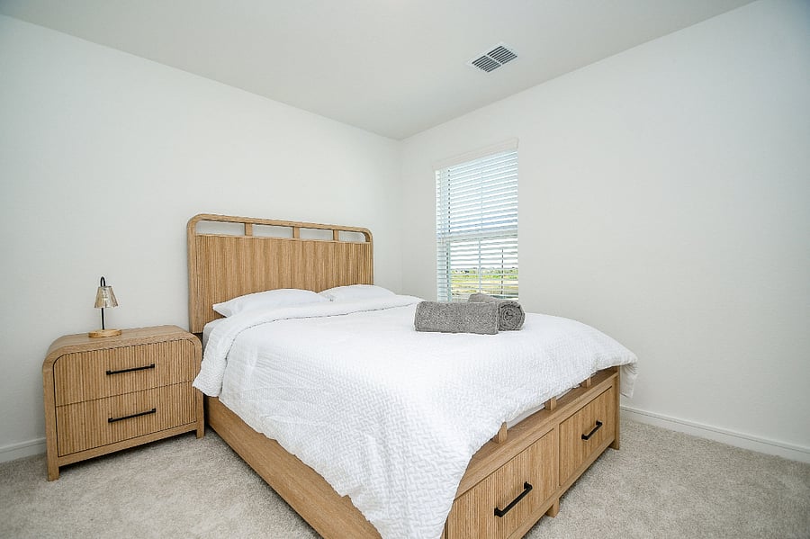 Furnished Finder property 933760_1 photo 3