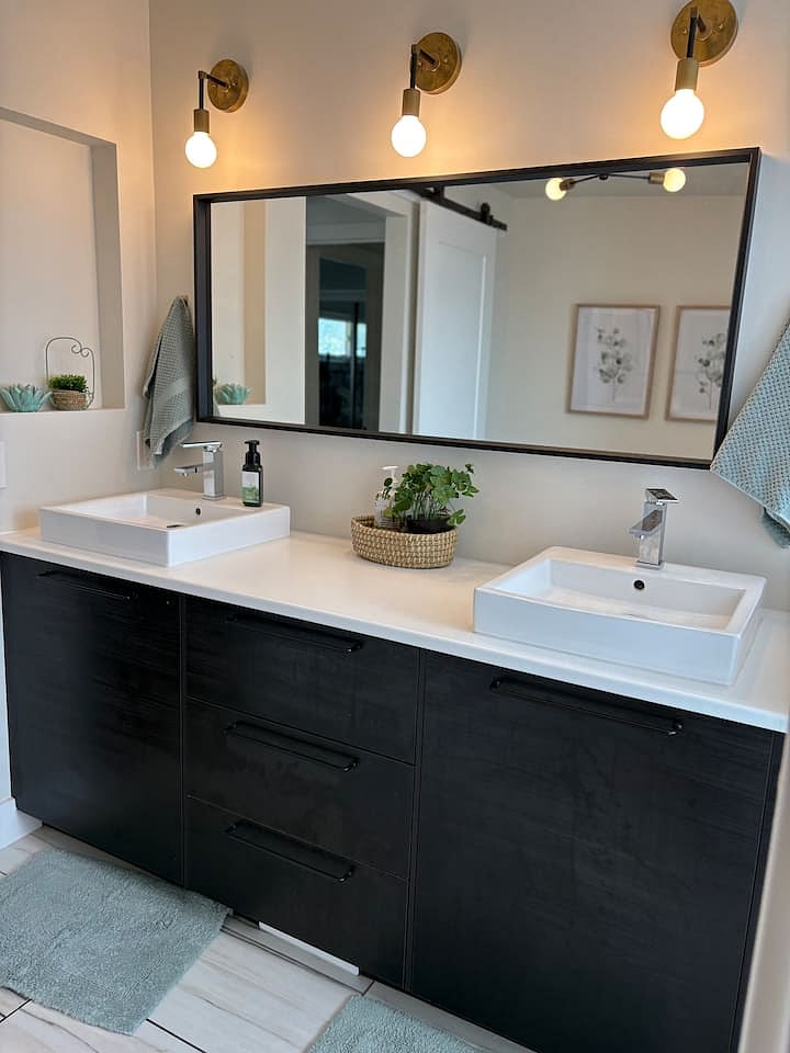 Master bathroom