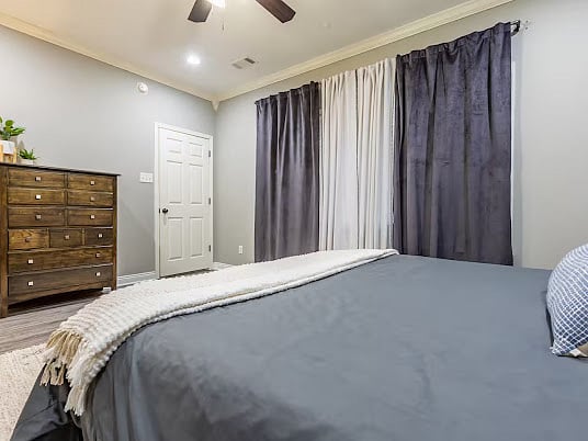 Furnished Finder property 933855_1 photo 9